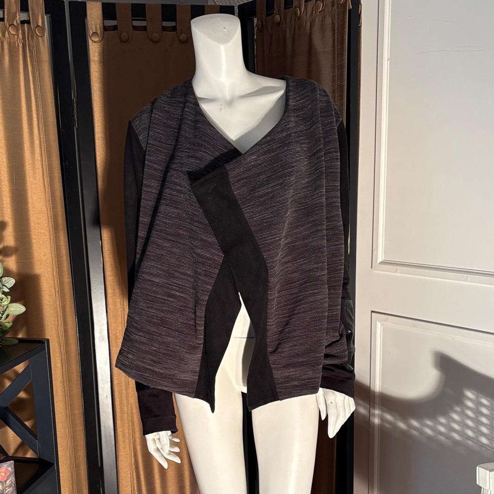 DKNY Black and Gray Women's Cardigan